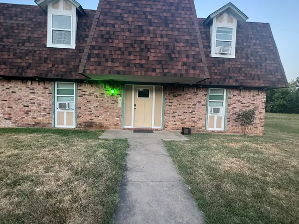 301 Butler Ave #10, Poteau, OK 74953