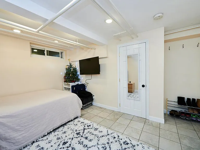 375 Broadway #B1 — Photo 3