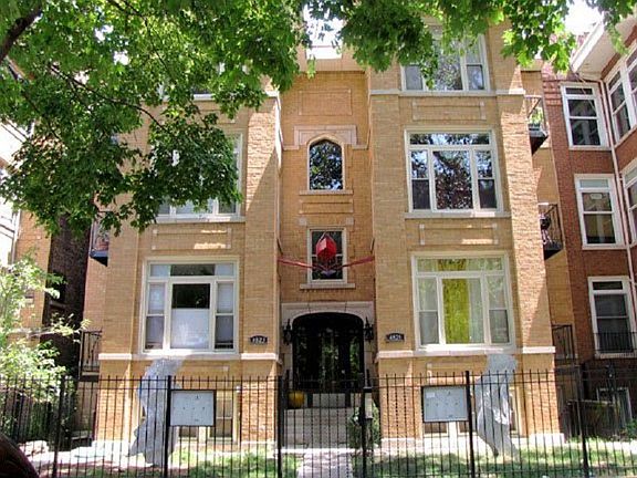 2nd image of 4821 N Sawyer Ave #3