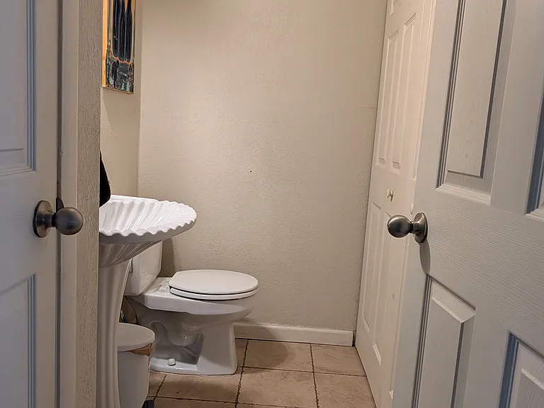 6900 Roswell Rd #G4 — Photo 5