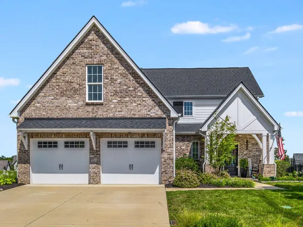 7028 Balcolm Ct, College Grove, TN 37046