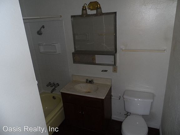 5th image of 3720 Royal Crest St APT 9