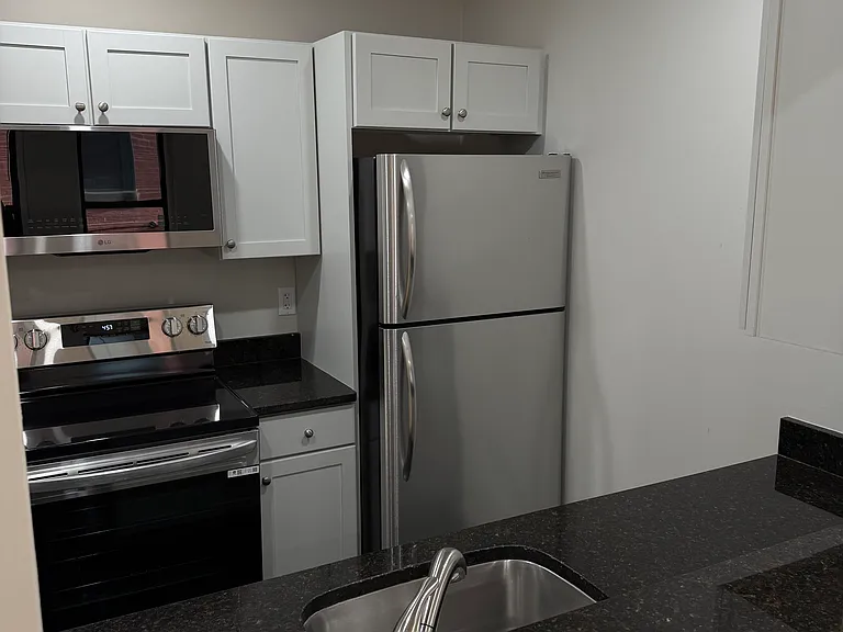 Deacon Court - 1661 Washington Street — Photo 36