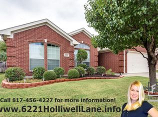 6221 Holliwell Ln, Fort Worth, TX 76179