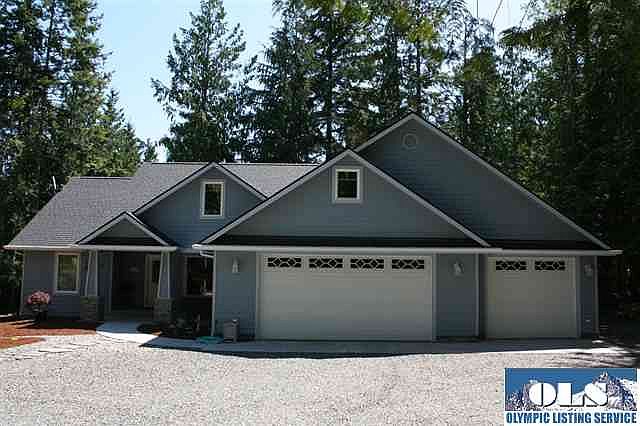 2nd image of 32 Buck Loop Rd