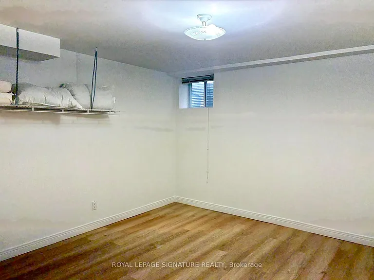 27 Dalbret Cres — Photo 6