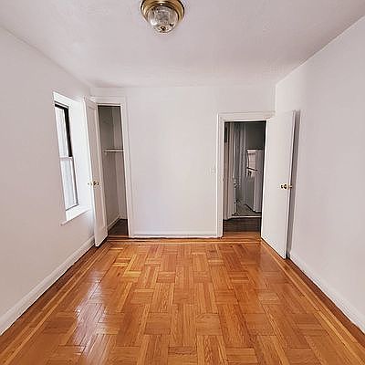 4th image of 735 Walton Ave APT A4