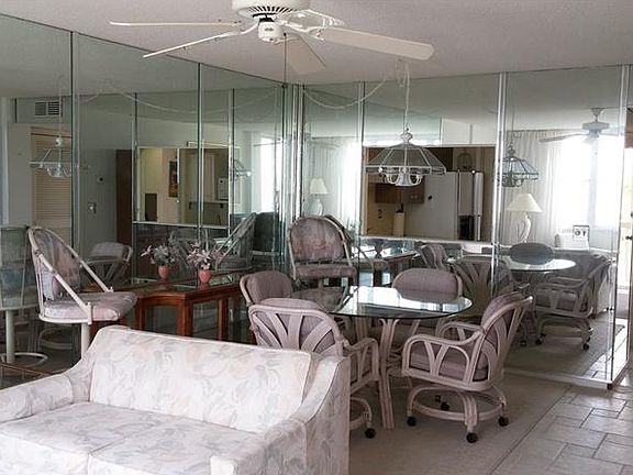 4th image of 1100 Tarpon Center Dr #2C