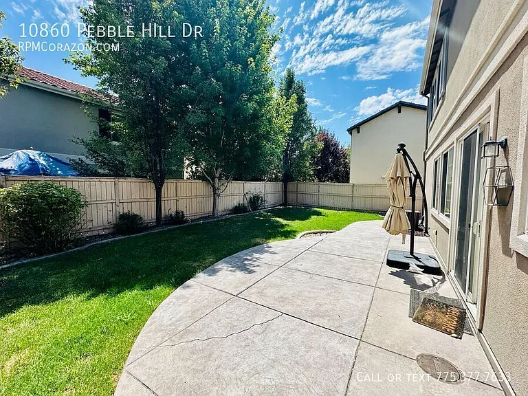 10860 Pebble Hill Dr — Photo 13