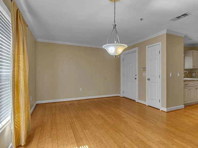 4274 Calinda Ln #229 — Photo 6