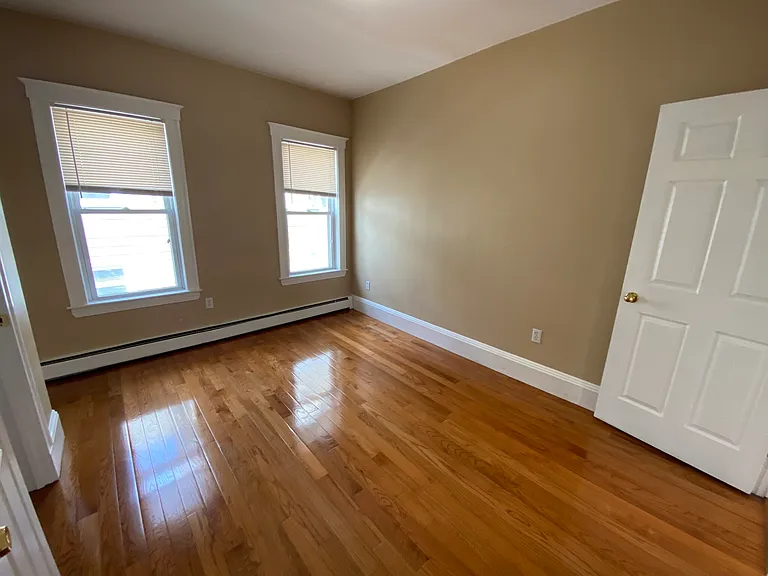 106 Glenwood Rd — Photo 10