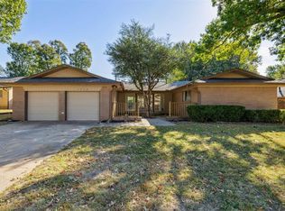 1712 N Alexander Ln, Bethany, OK 73008