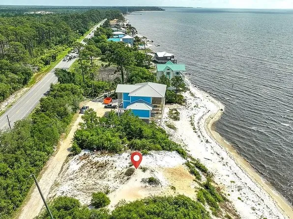 2780 Royal Vista Ln, Carrabelle, FL 32322