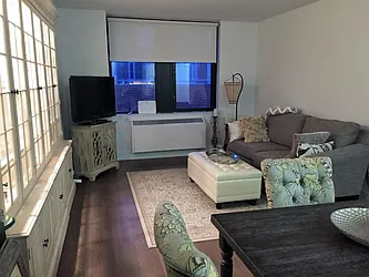 Rented by LL Real Estate Services