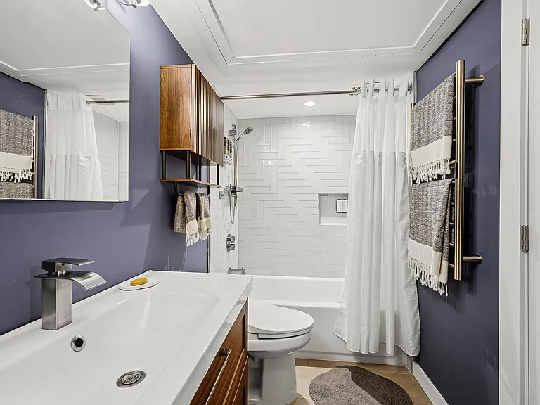 1860 White Oak Dr #242 — Photo 14