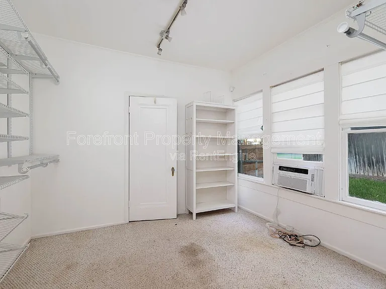 418 W Rosewood Ave — Photo 17
