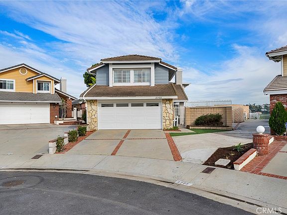 4th image of 2702 S George Ln