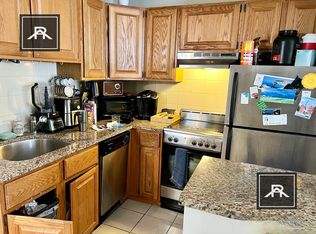 222 Commonwealth Ave APT 3, Boston, MA 02116