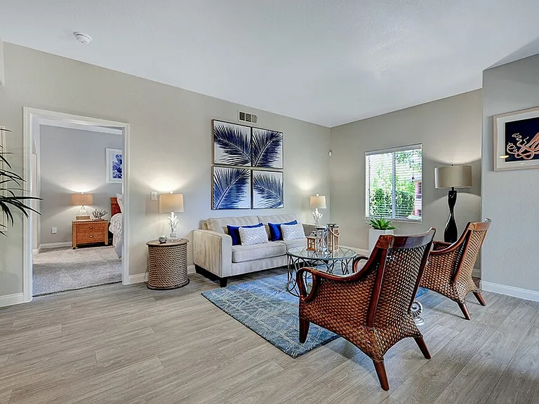 Canyon Villas Apartments — Photo 8