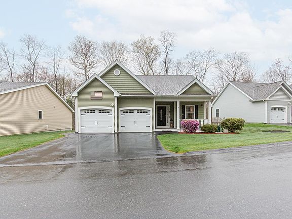 2nd image of 4 Sagewood Drive
