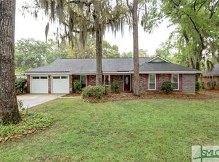 18 River Oaks Rd, Savannah, GA 31410