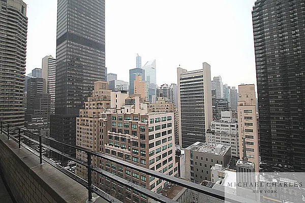 Rented by Michael Charles New York | media 32