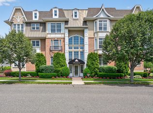 1111 Roosevelt Way, Westbury, NY 11590