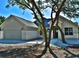 1117 Persimmon Pass, Fischer, TX 78623