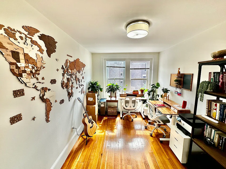 Room with one closet
