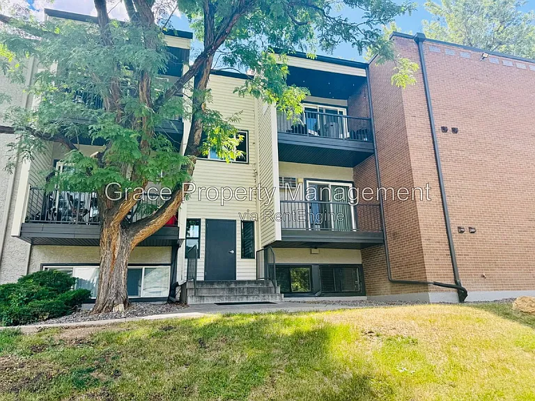 501 Golden Cir #201 — Photo 32