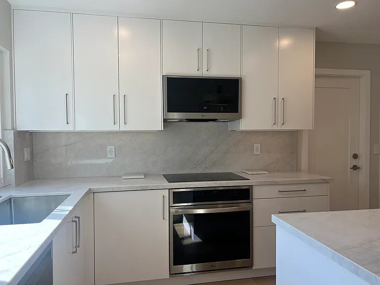 Kitchen high-end appliances