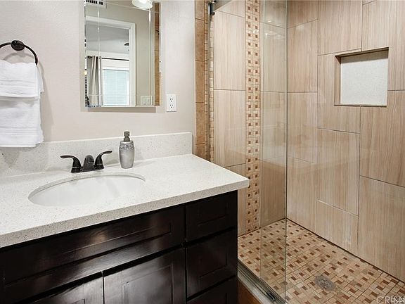 5th image of 13130 Montague St