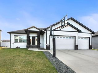 6891 23rd St S, Fargo, ND 58104