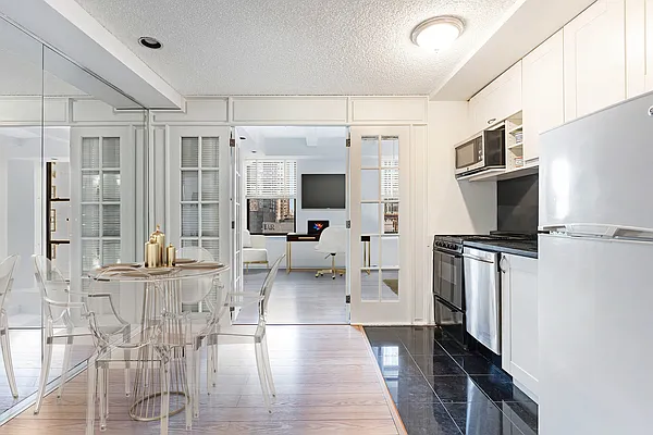 Sold by Compass | media 2