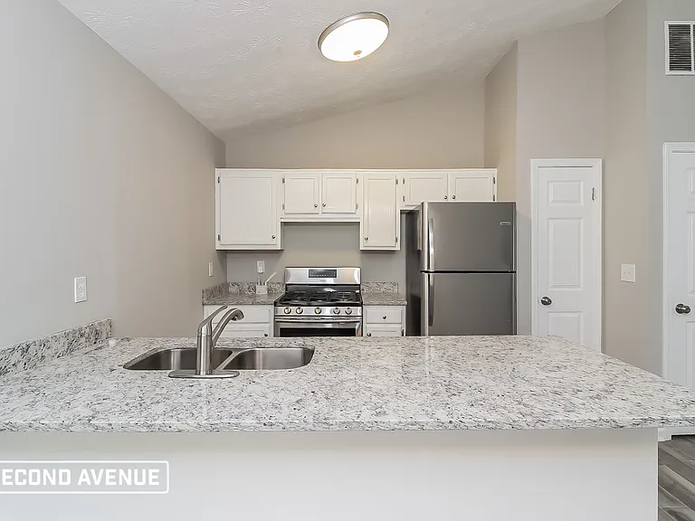 2435 Winding Creek Dr — Photo 6