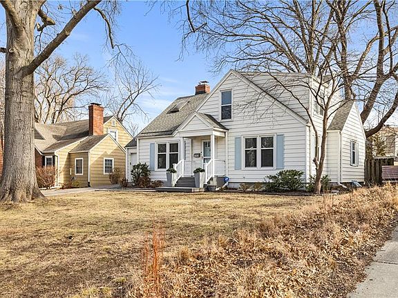 3rd image of 5925 Catalina St