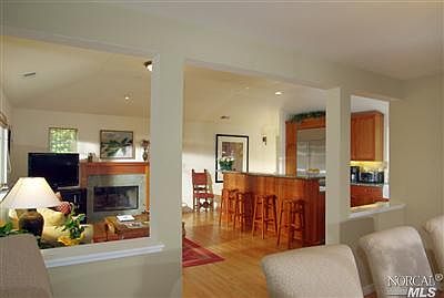 3rd image of 25 Bay Vista Dr