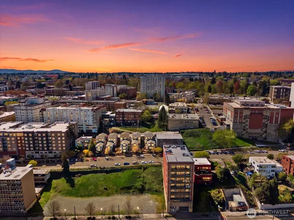 216 Broadway #3, Tacoma, WA 98402