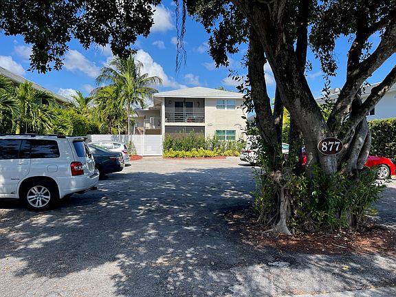 Building is set way back from a quiet resdiential street, very private, directly on Middle River, plenty of Free parking.