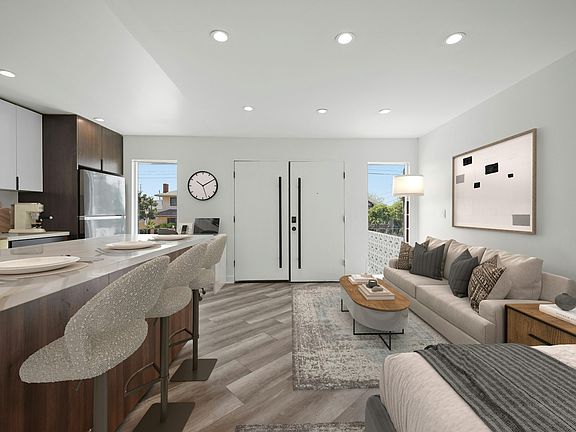 3rd image of 6307 Elgin St Unit 1