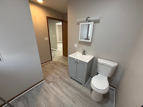 5th image of 222-224 S Jackson Blvd #222