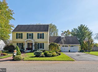 135 Hickory Ln, Medford, NJ 08055