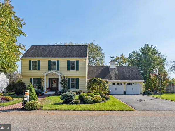 135 Hickory Ln, Medford, NJ 08055