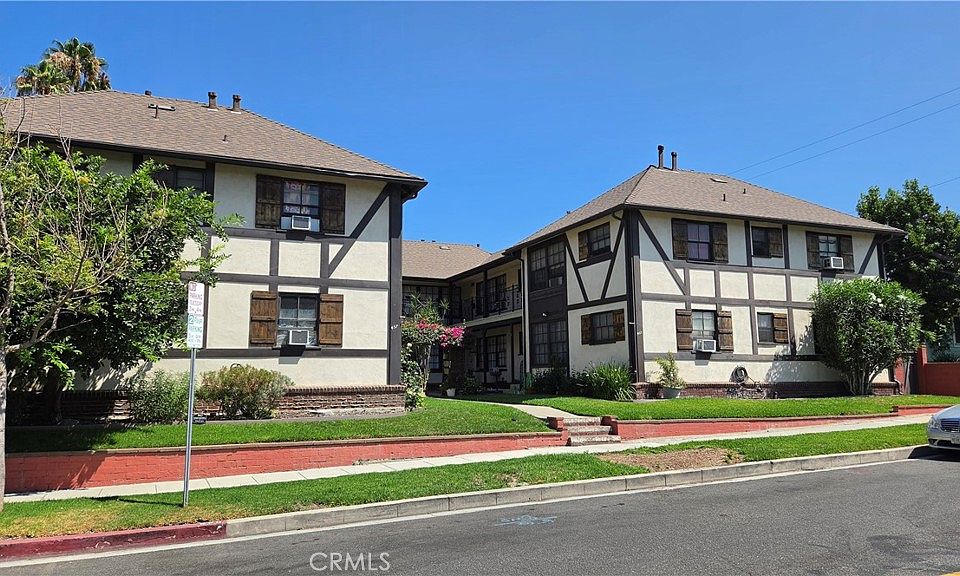 1st image of 455 W Elm Ave
