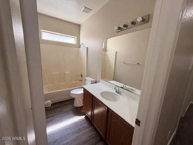95 5th Ave W — Photo 11