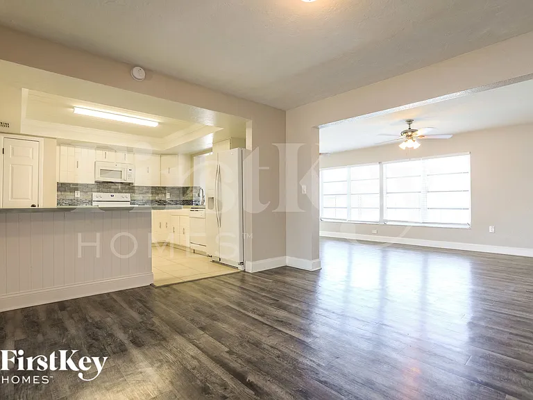 63 Rotonda Cir — Photo 7