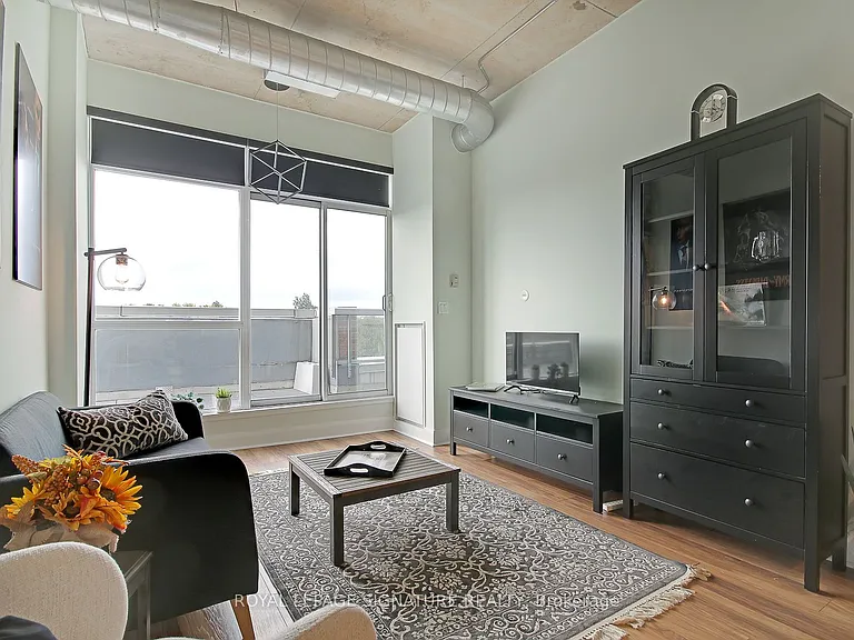 955 Queen St W #Penthouse 08 — Photo 1