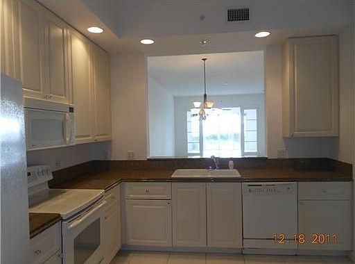 Home For Sale In Harbour Isle