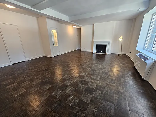 Rented by essential NEW YORK Real Estate | media 21