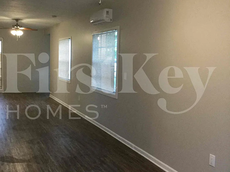 7925 Indigo St — Photo 12